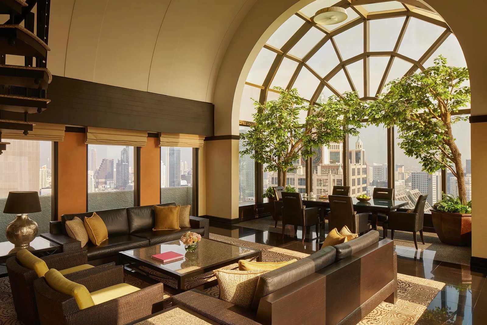 Banyan Tree Spa Bangkok facial treatment atmosphere