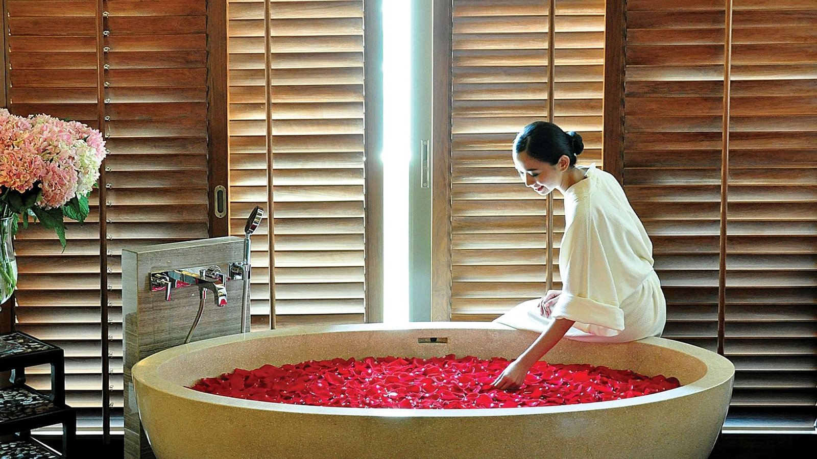 Kempinski The Spa Bangkok facial treatment atmosphere