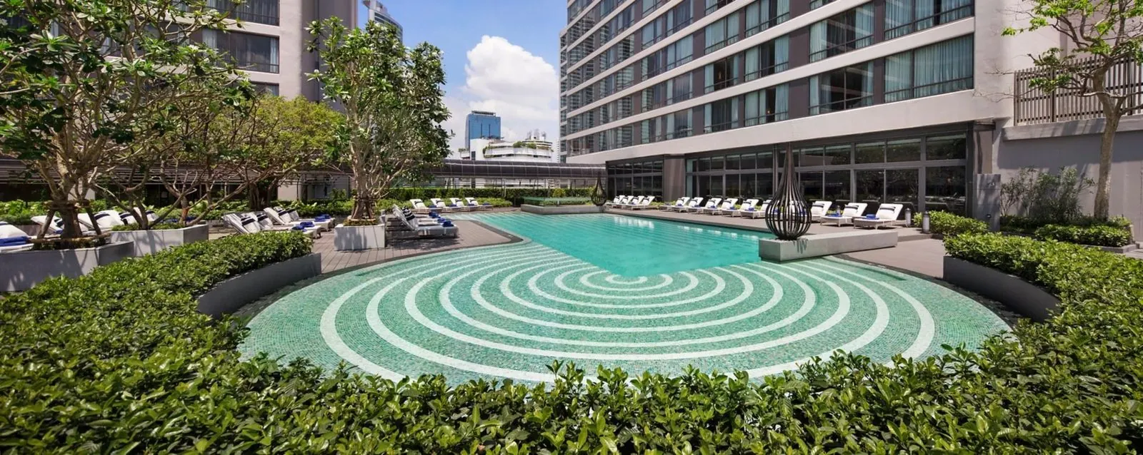 Quan Spa at Bangkok Marriott Marquis Queen's Park facial treatment atmosphere