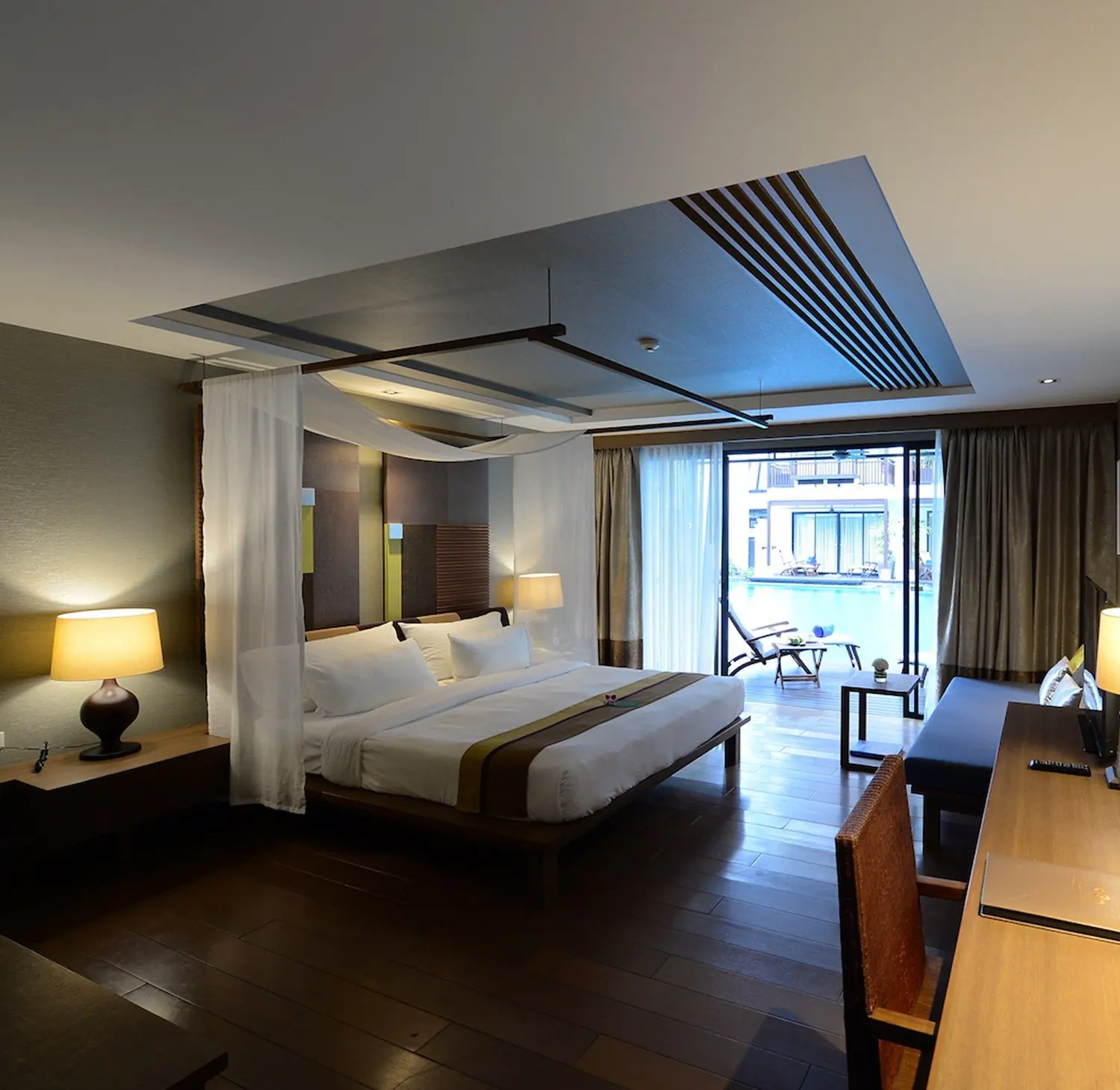 RarinJinda Wellness Spa Bangkok facial treatment atmosphere